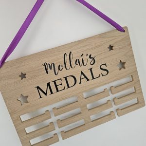 Alternative view of Oak medal holders